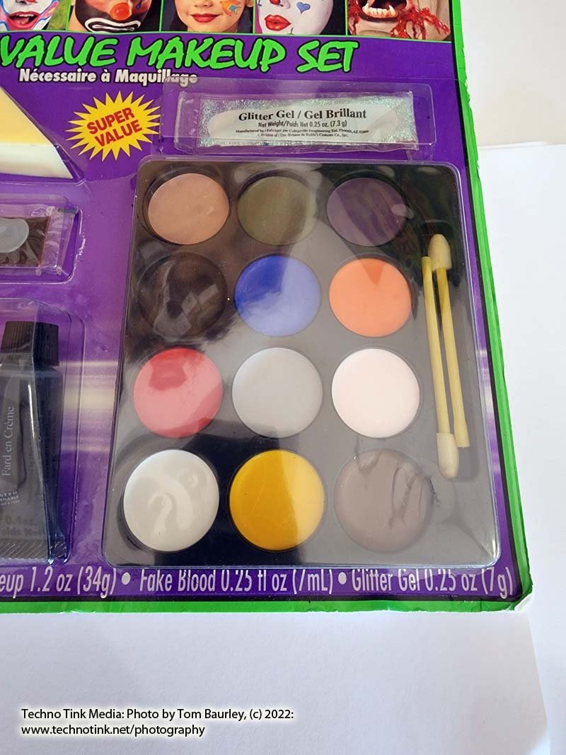 Super Value Makeup Set - Image 3