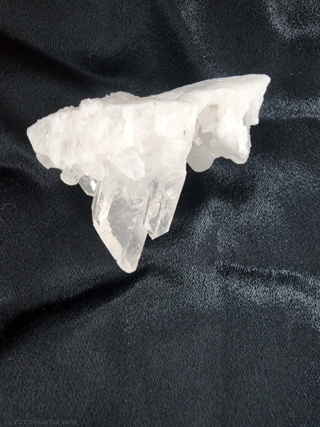 041723-0031-TT-QUARTZ_CLUSTER-001