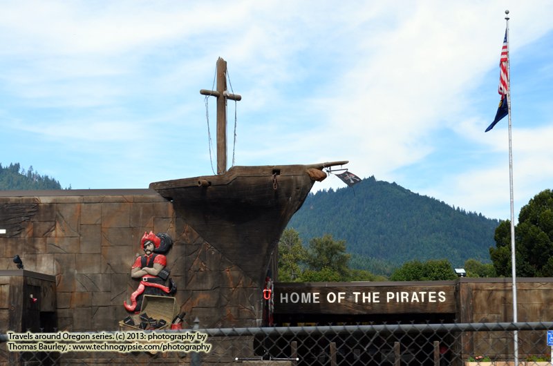 Southern Oregon: Grants Pass, Wolf Creek, Glendale, Golden