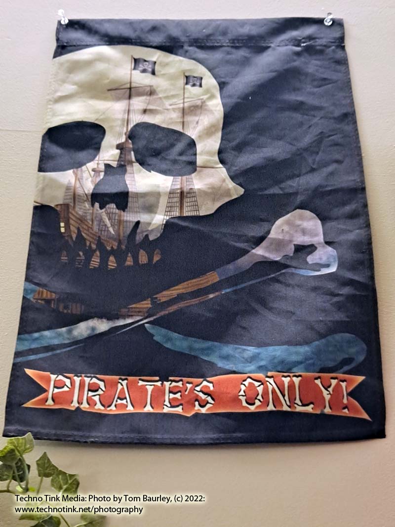 Pirates Only Garden Banner, 42 x 30 x .5 (12 x 18 in) - Image 5