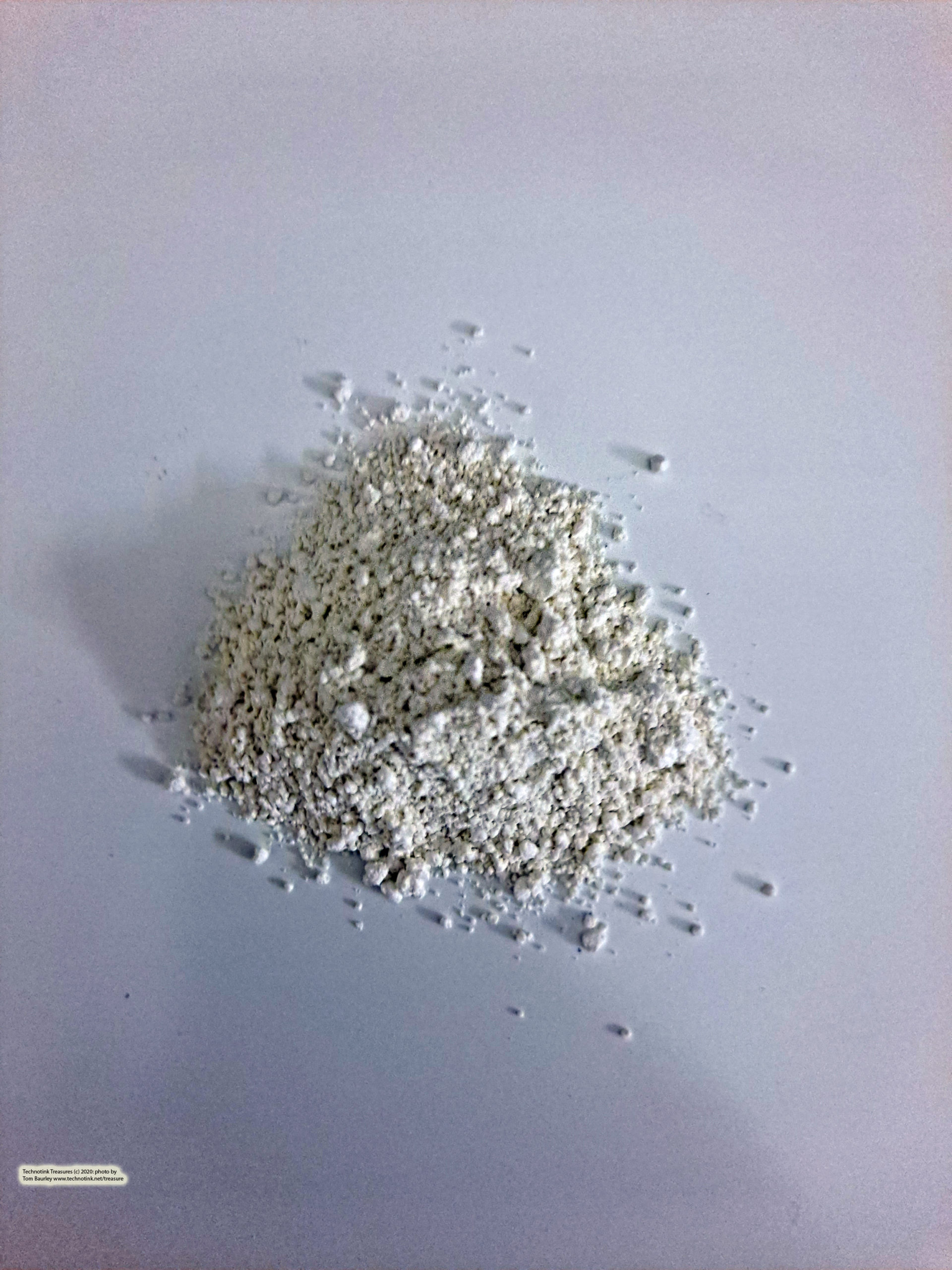Bentonite Clay Powder - 1 oz