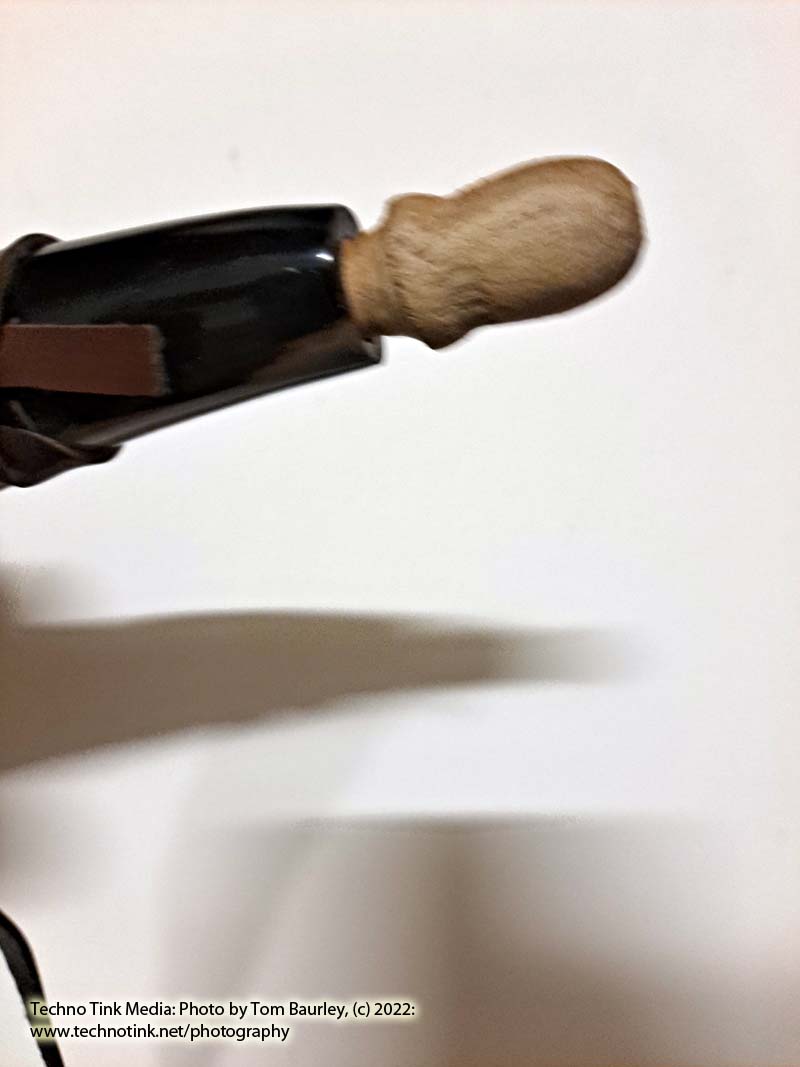 Medium Straight White/Tan/Brown Powder Horn - Image 7