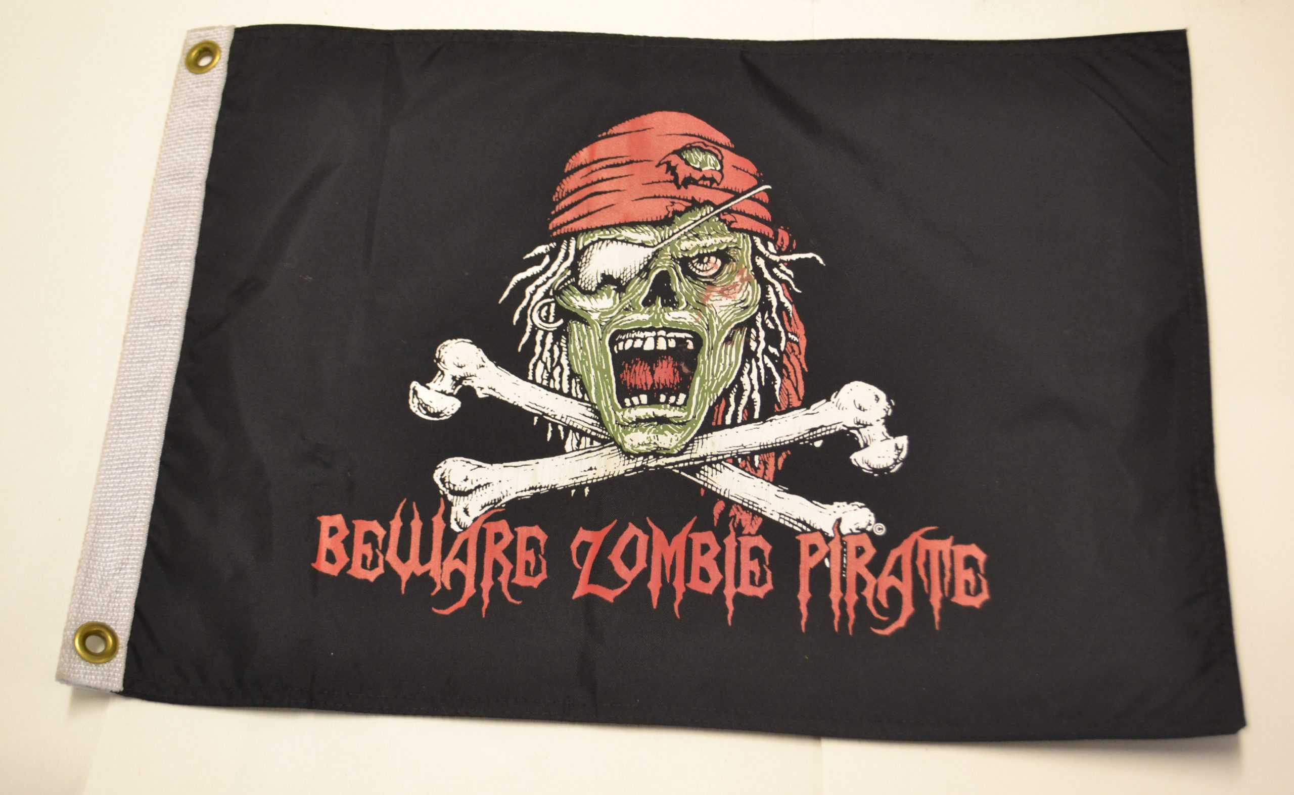 Beware Zombie Pirate Flag, 45 x 30 x .5 cm - Image 3