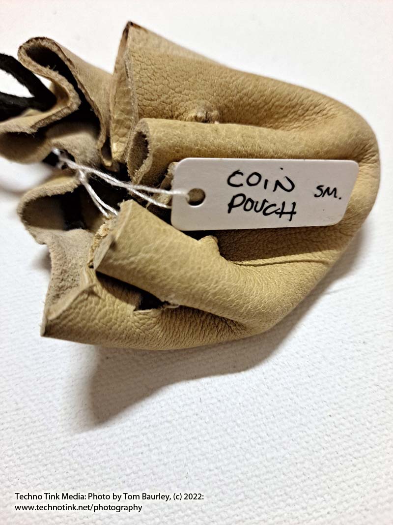 Small tan Leather coin pouch - Image 5