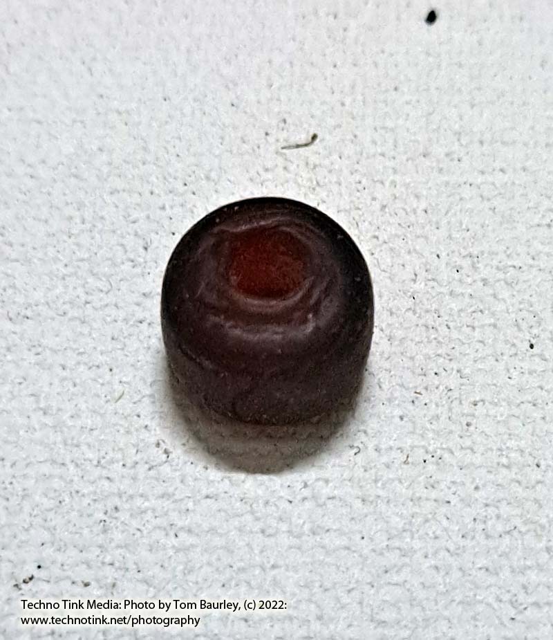 Viking Grave Glass Bead - Replica, Dark Blood Red Pill - Image 2