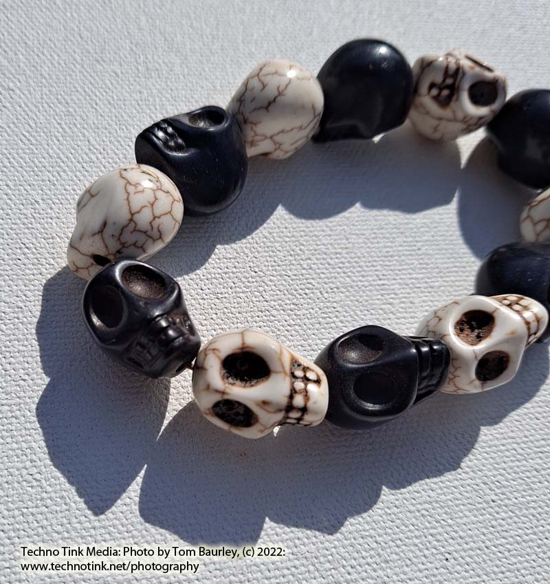 Large Black and white skull magnesite bead bracelet - Image 3
