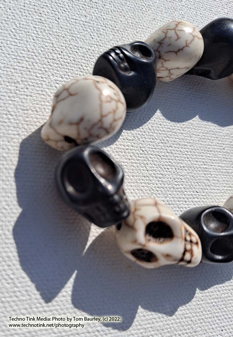 Large Black and white skull magnesite bead bracelet - Image 4