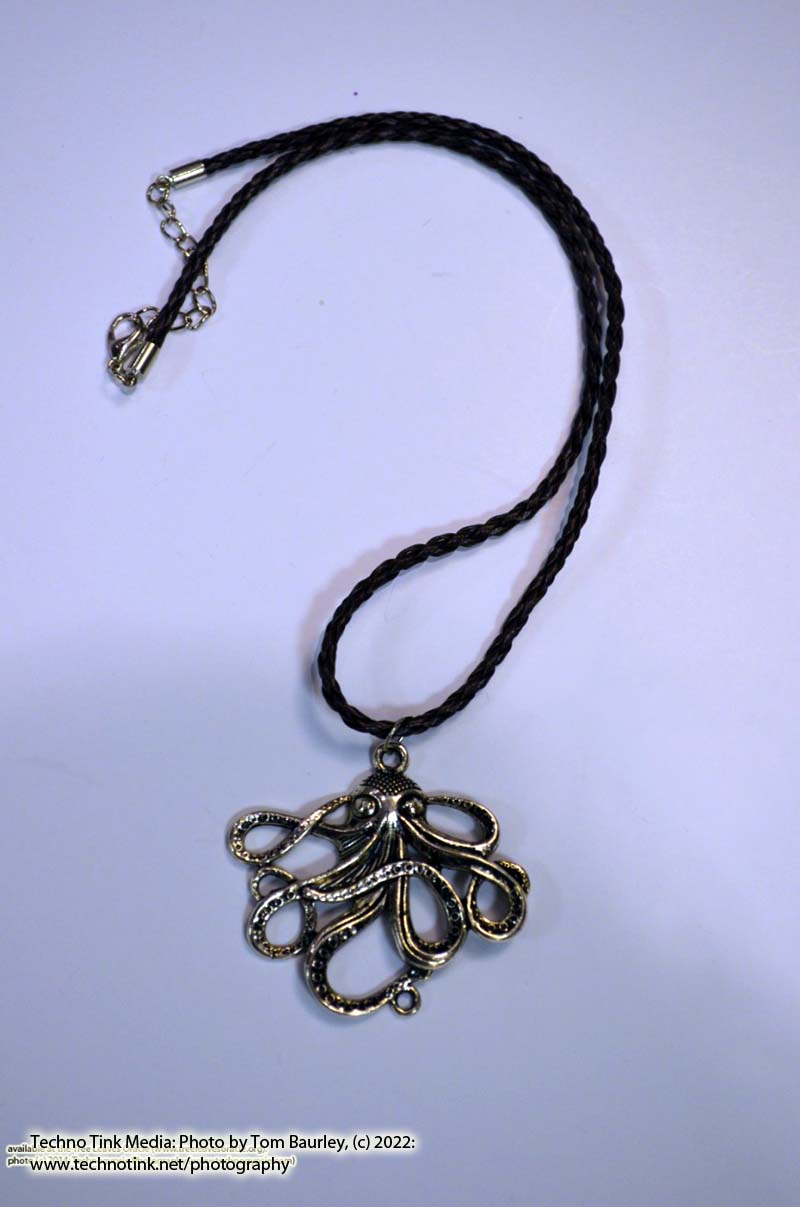 Pewter Octopus Cthulu Kraken Pendant Necklace - Image 4