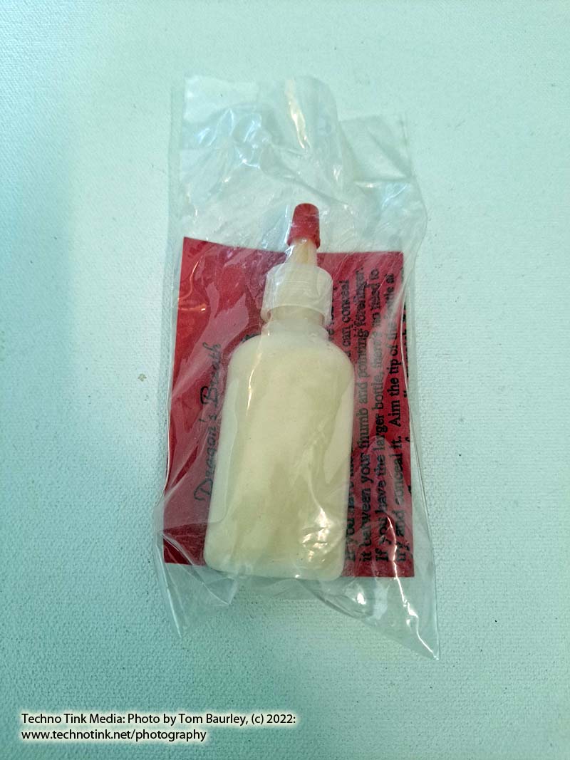 Dragon's Breath in a Squeeze Bottle by Ickle Pickle - Trick