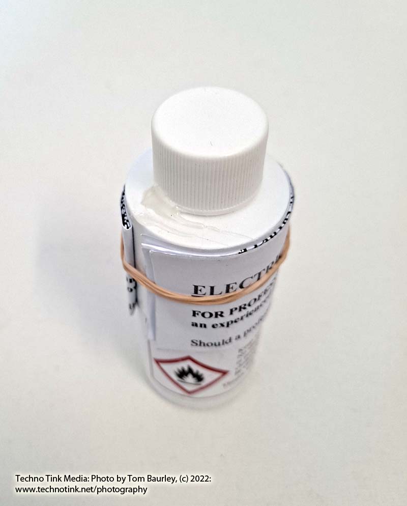 Electric Sparkle Additive 1 Oz. Bottle by Theatre Effects, Inc. - Trick
