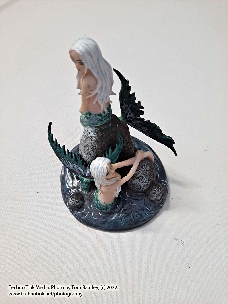 Mermaid Duo on Rocks Figurine - Image 2