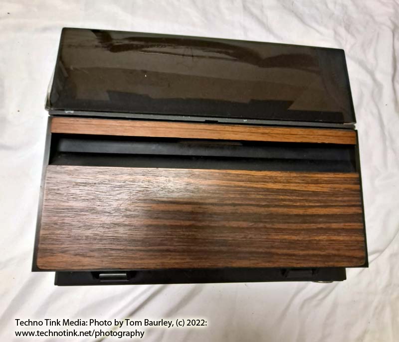 Bell & Howell Slide Cube 986 Projector - Image 3