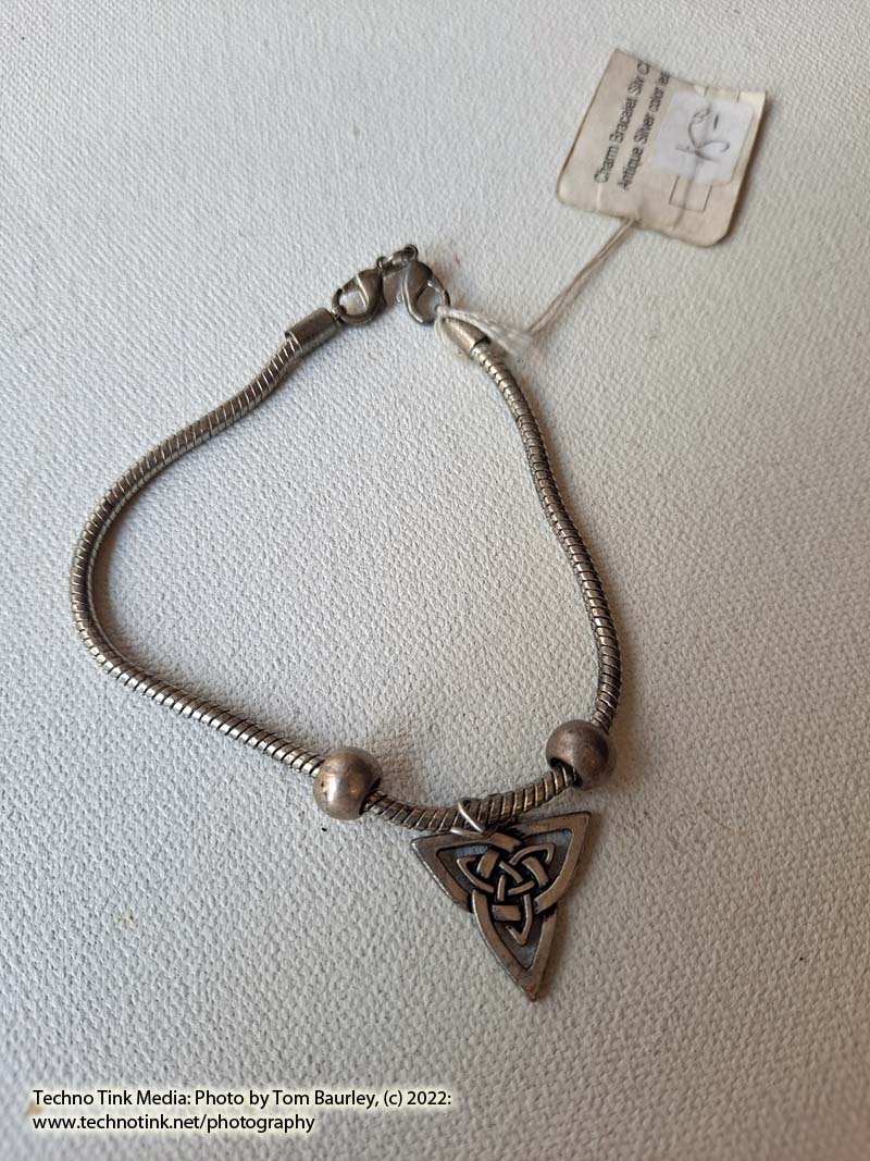 Celtic Triangle Bracelet - Silver - Image 5