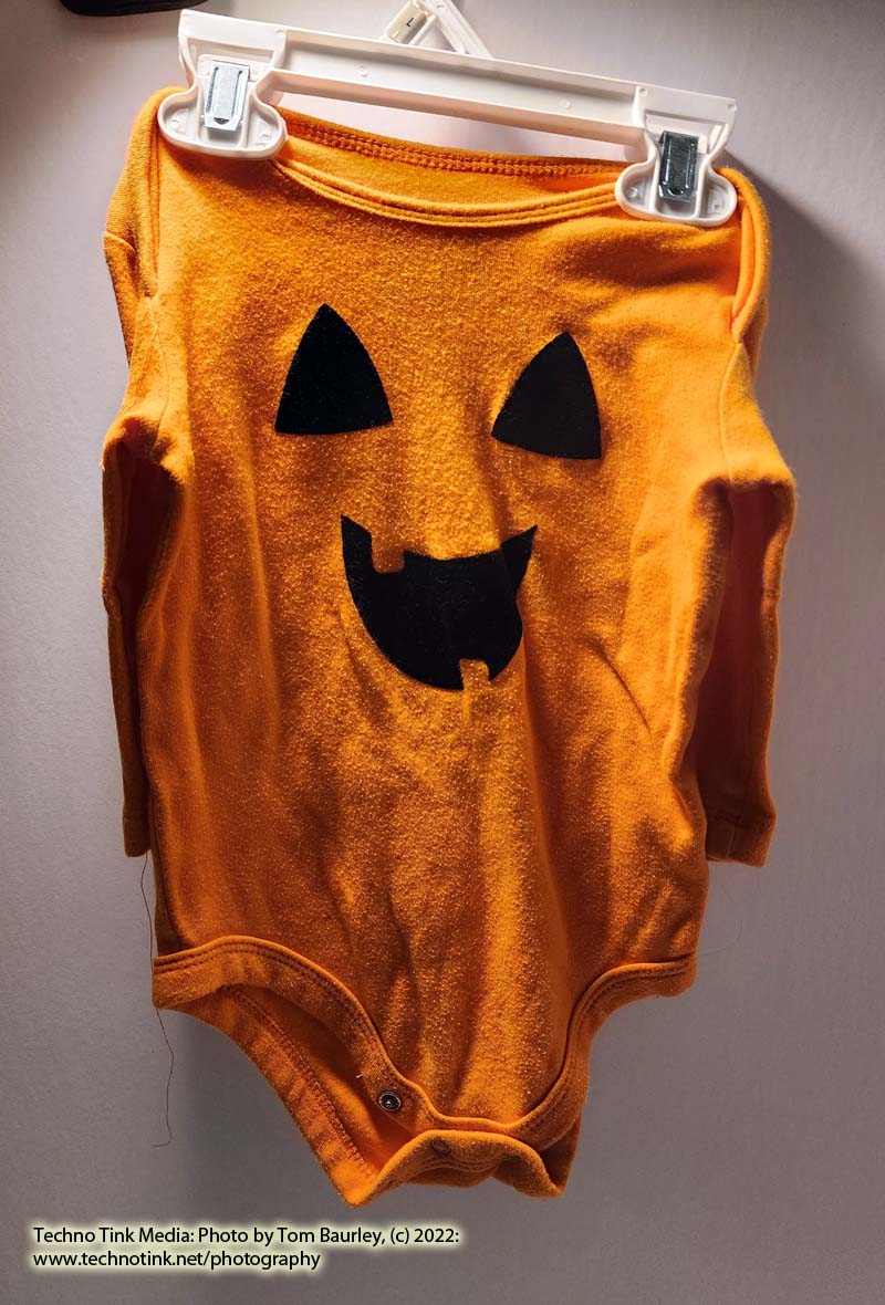 Used Orange 2 tooth Jack-o-lantern face Onesie, Age 6-9 months - Image 2