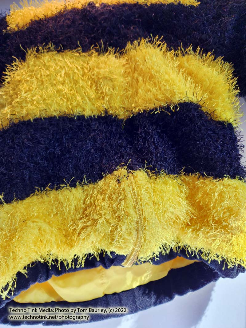 A Bumble Bee Jacket Kids Large - Image 3