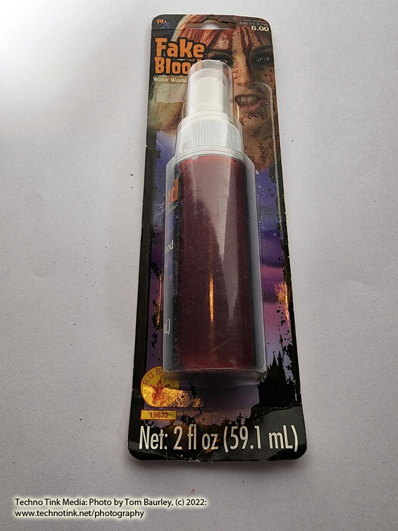 Rubies Fake Blood Spray - 2 fl oz - Image 5