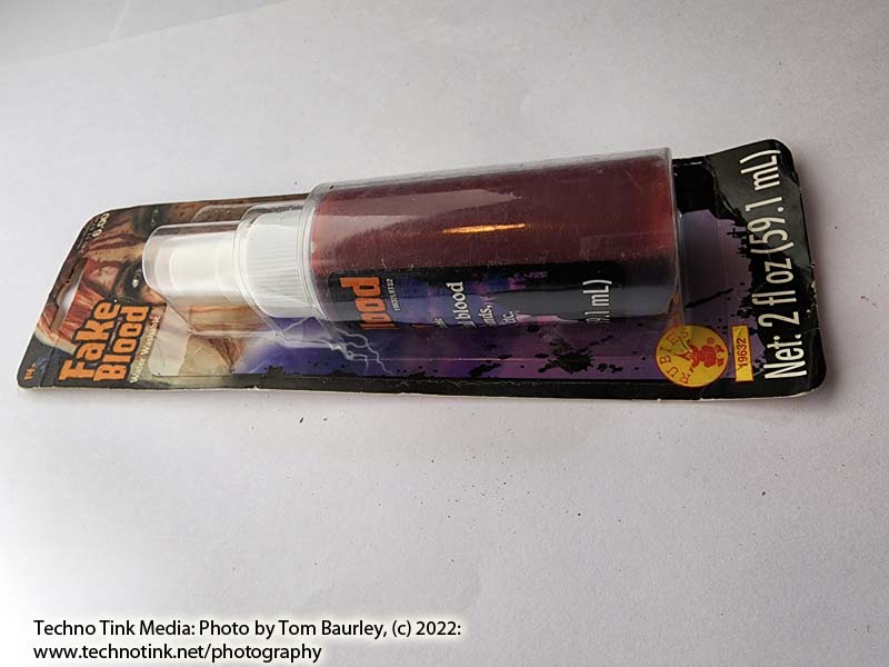 Rubies Fake Blood Spray - 2 fl oz - Image 6
