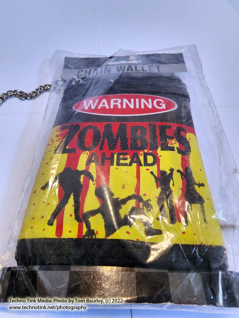 Zombie Killer Nylon Warning Zombies Wallet - Image 3