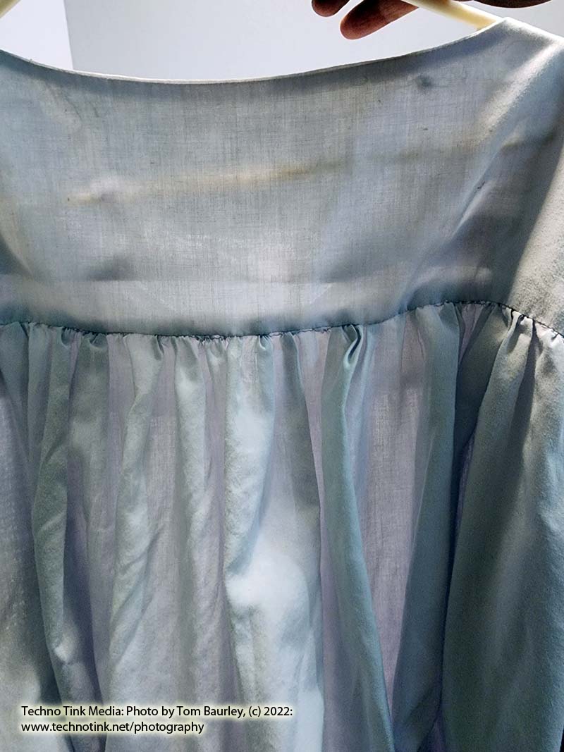 Off white XL Puffy Medieval or Pirate Shirt - Image 8