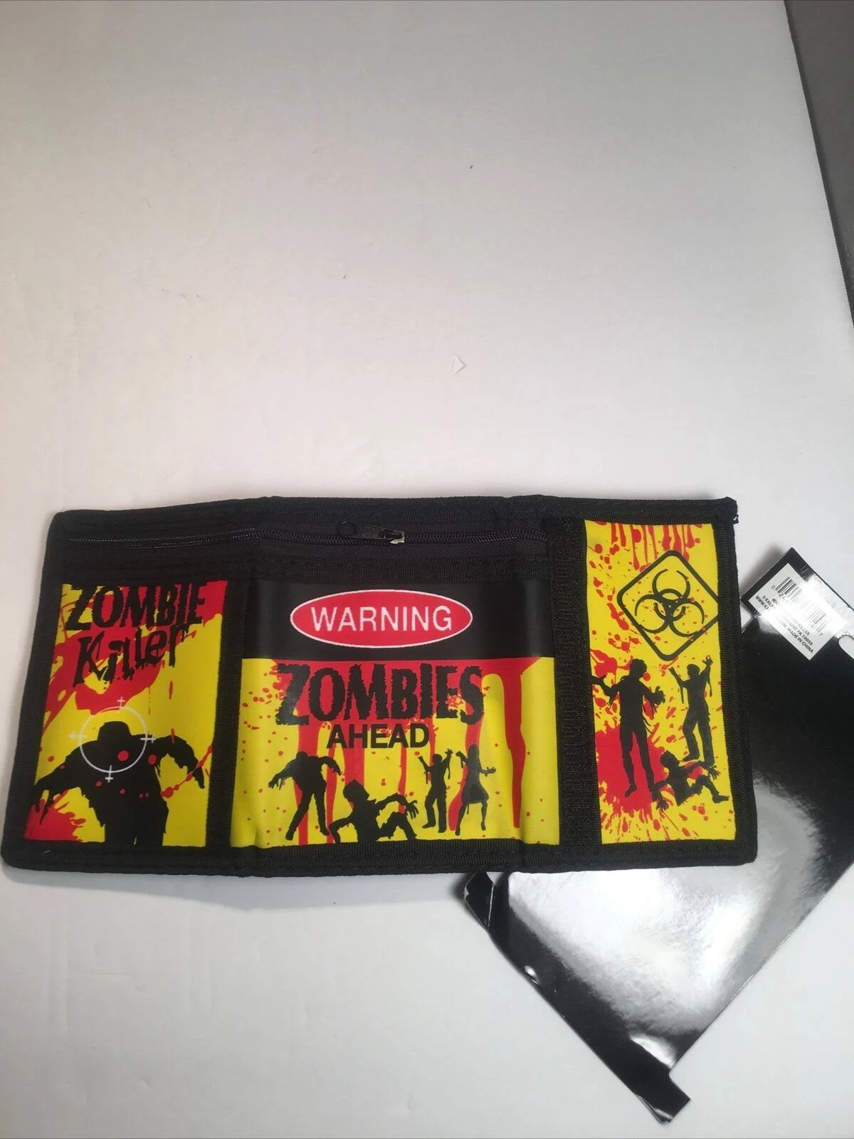 Zombie Killer Nylon Warning Zombies Wallet - Image 8