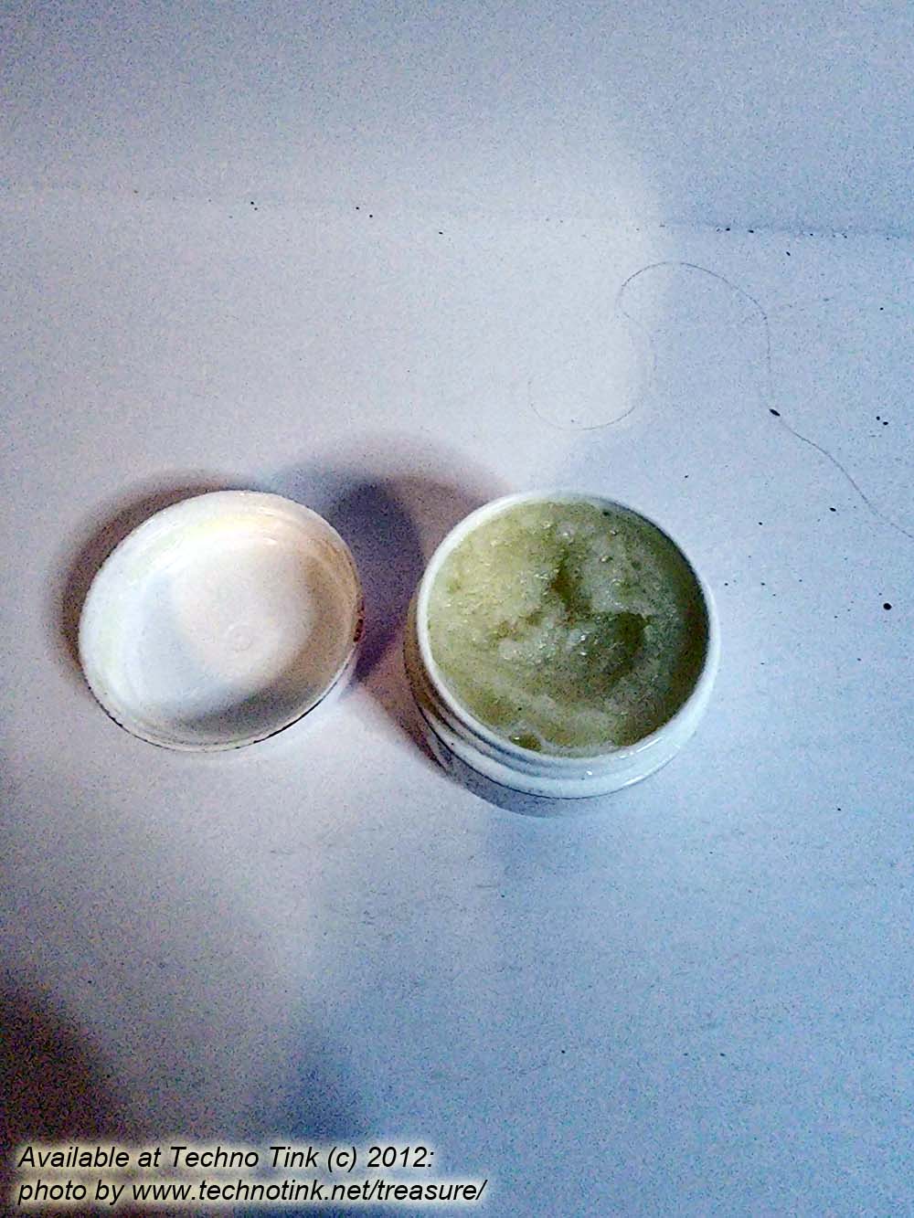 Small 2 oz Vial of Eucalyptus Hazelnut Ostrich Oil Salve - Image 5