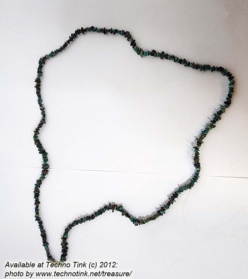 string of medium green chips (possibly jade) 34" x1/8" - Image 3