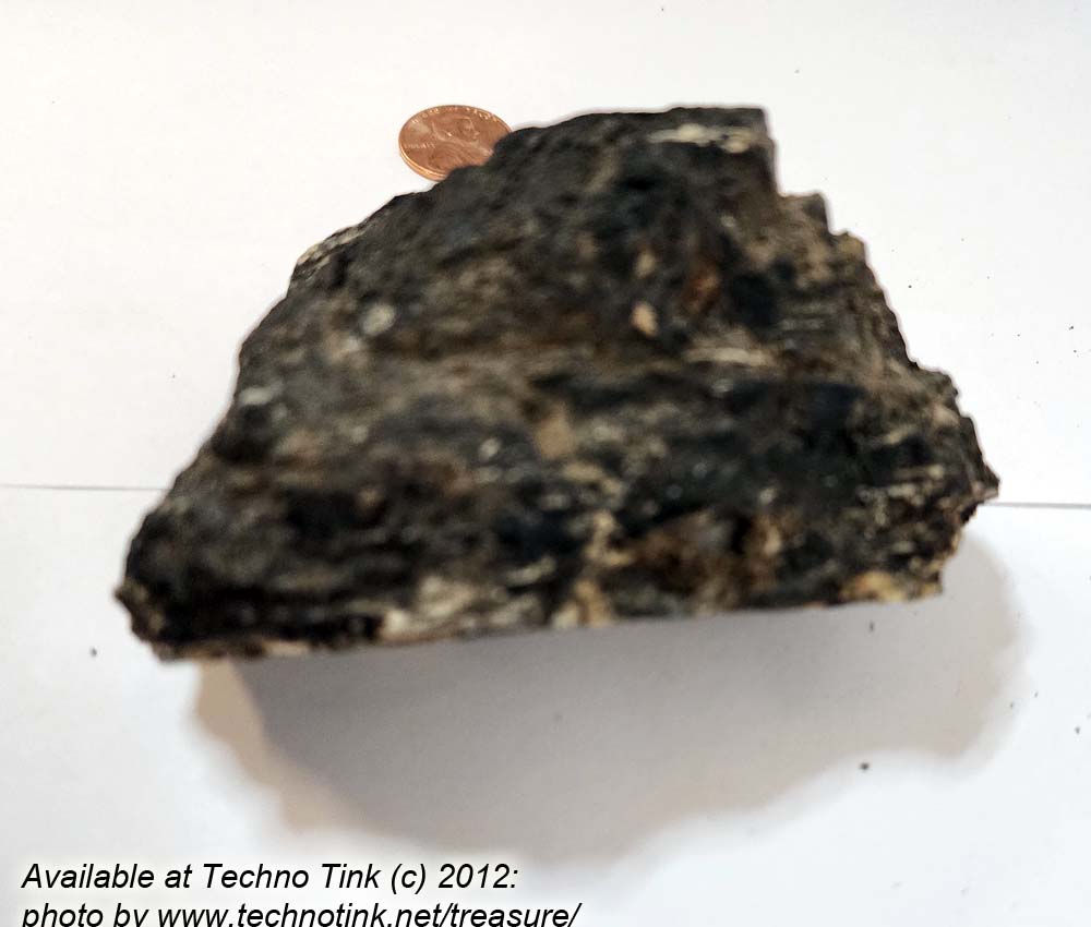 Raw chunk of Black Tourmaline 4x3x2 - Image 3