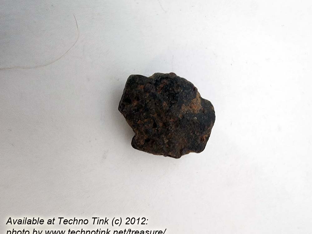 Staurolite Celtic cross - small approximately .75x.75x.5 FC010 - Image 5