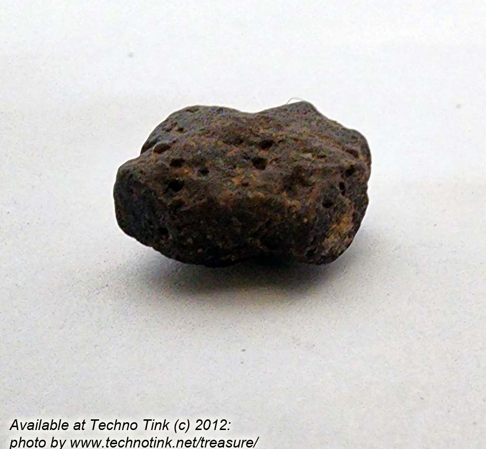 Staurolite Celtic cross - small approximately .75x.75x.5 FC010 - Image 8