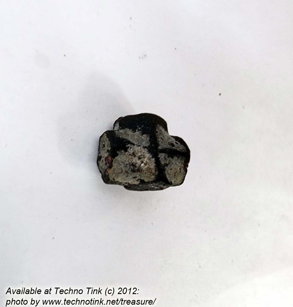 Staurolite Celtic cross - small approximately 1x.75x.5 FC012 - Image 9