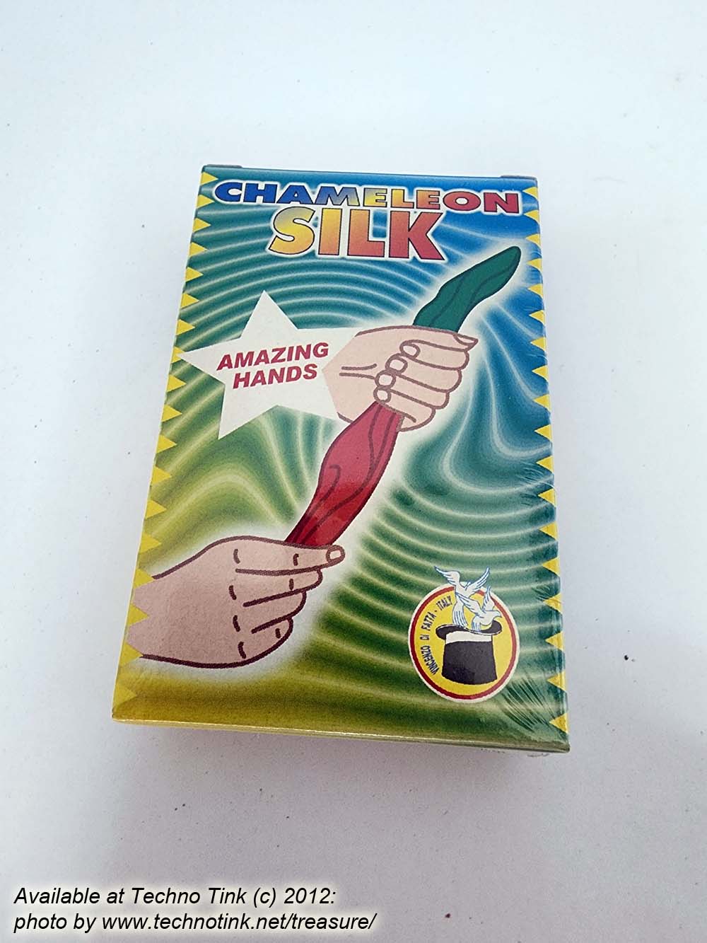 Chameleon Silk Tube + 3 nine inch silks Trick by Vincenzo Di Fatta - Image 2