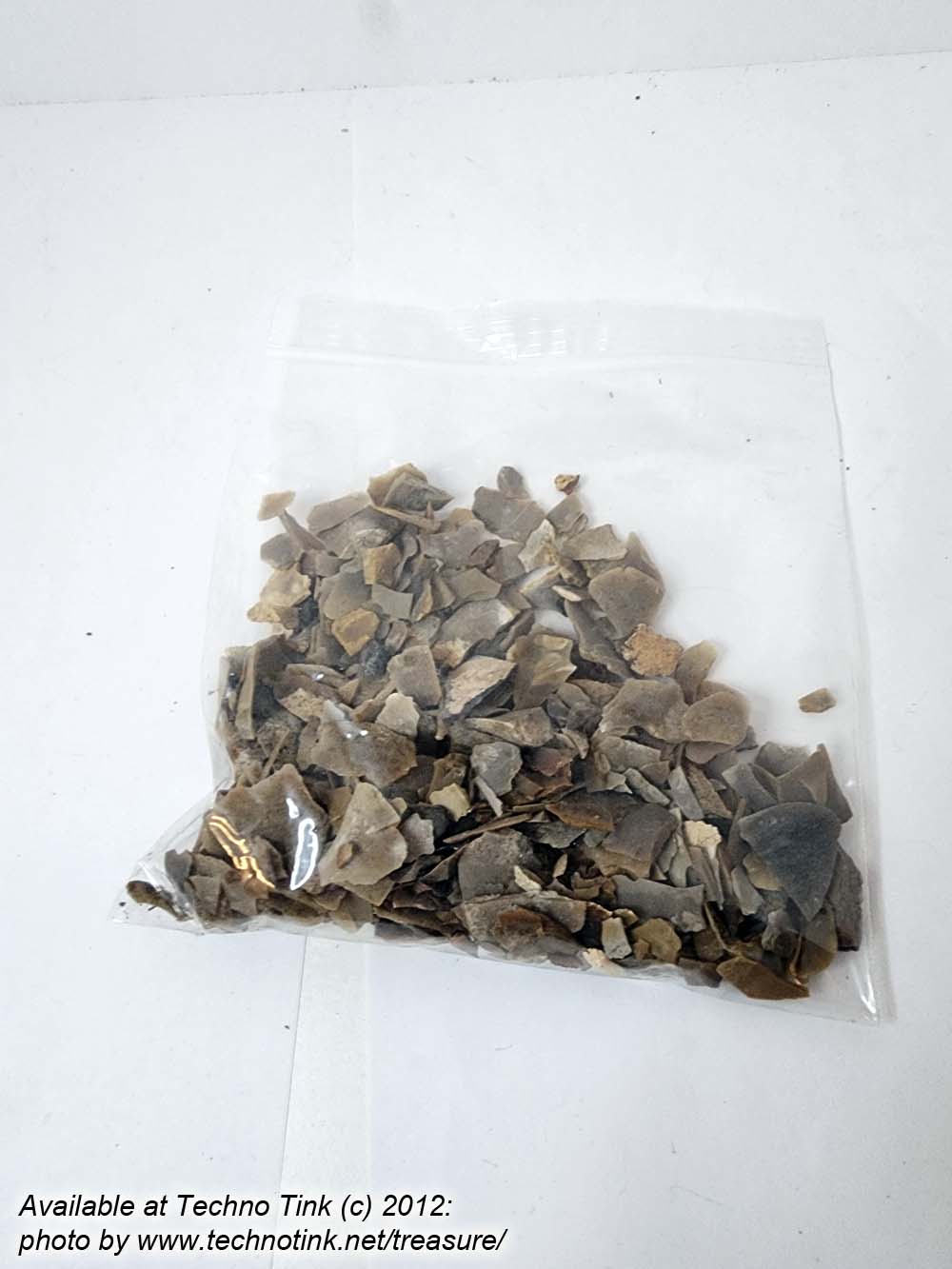 bag of small chert flakes and chips approx 5.7 oz - Image 2