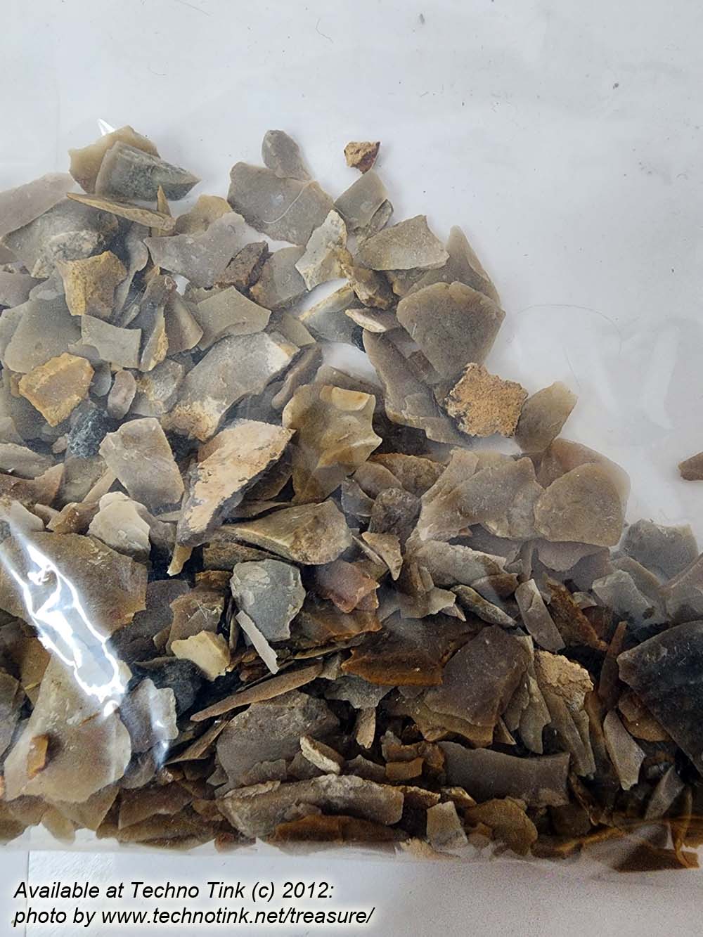 bag of small chert flakes and chips approx 5.7 oz