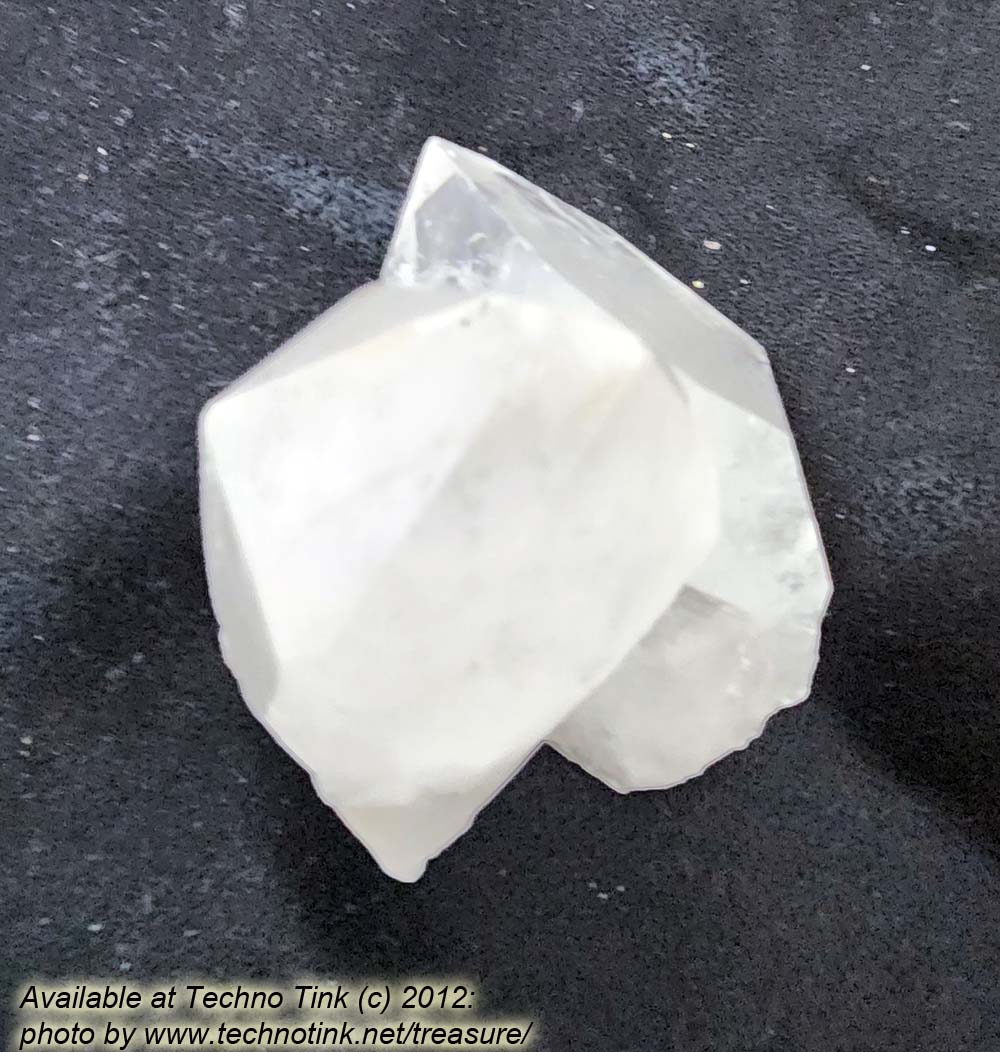 Quartz Crystal LG031 - Large Double Point Cluster 2x2x2 - Image 13