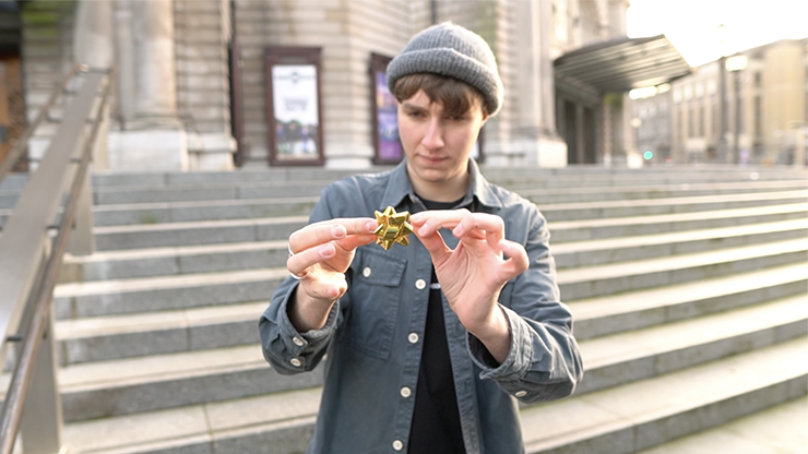 Bowtox (Gimmicks and Online Instructions) by Luke Oseland