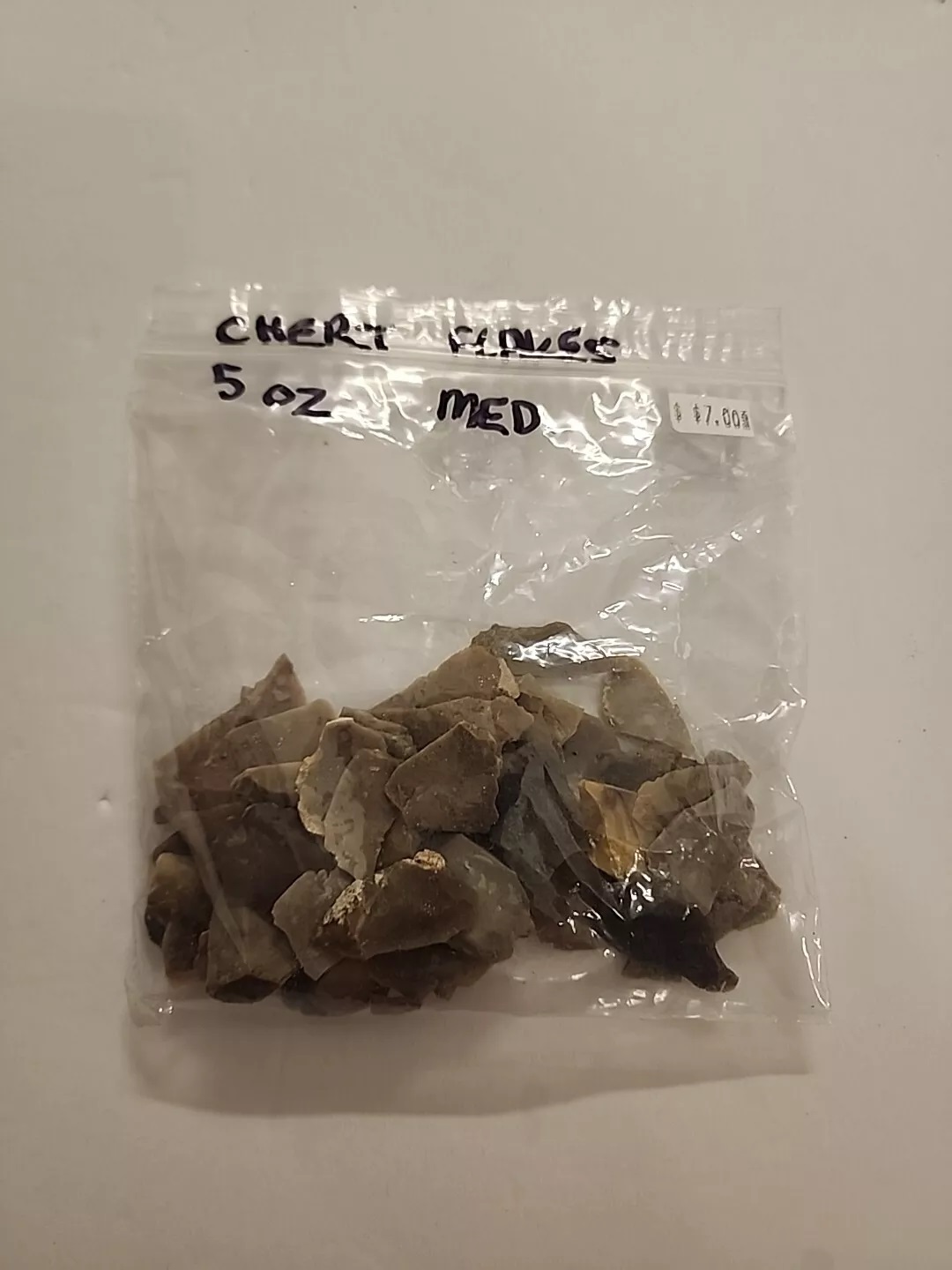 bag of medium chert flakes and chips approx 5 oz - Image 4