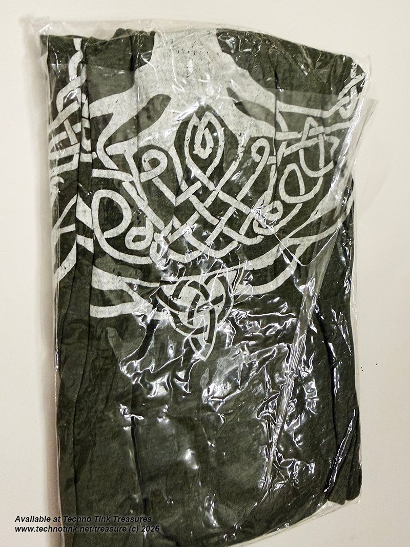 Shirt - T Shirt : Celtic Tree Design, Medium - Image 4