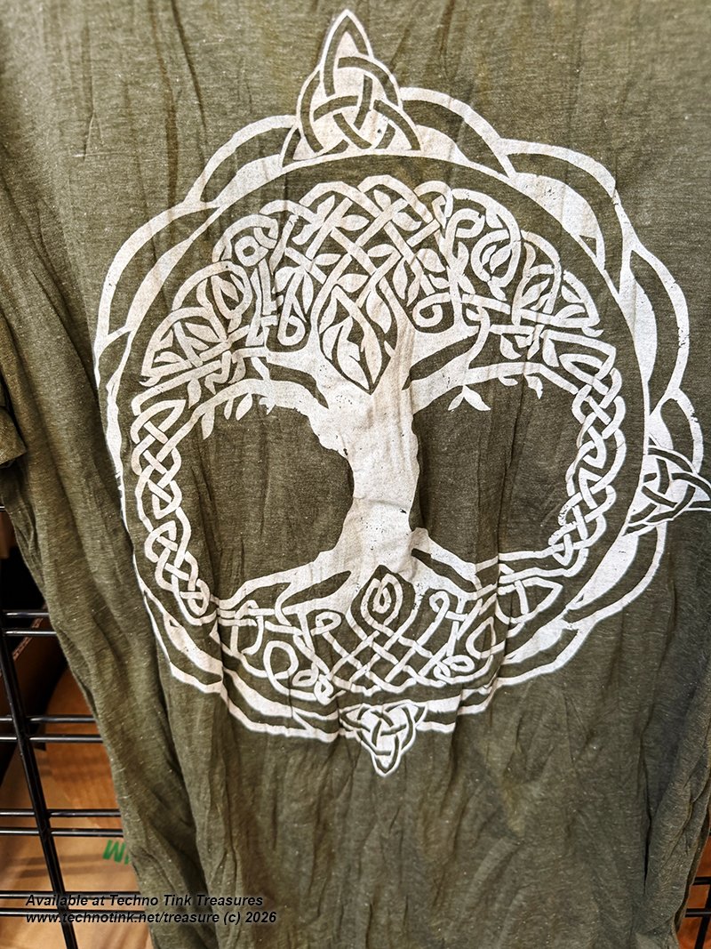 Shirt - T Shirt : Celtic Tree Design, Medium - Image 9